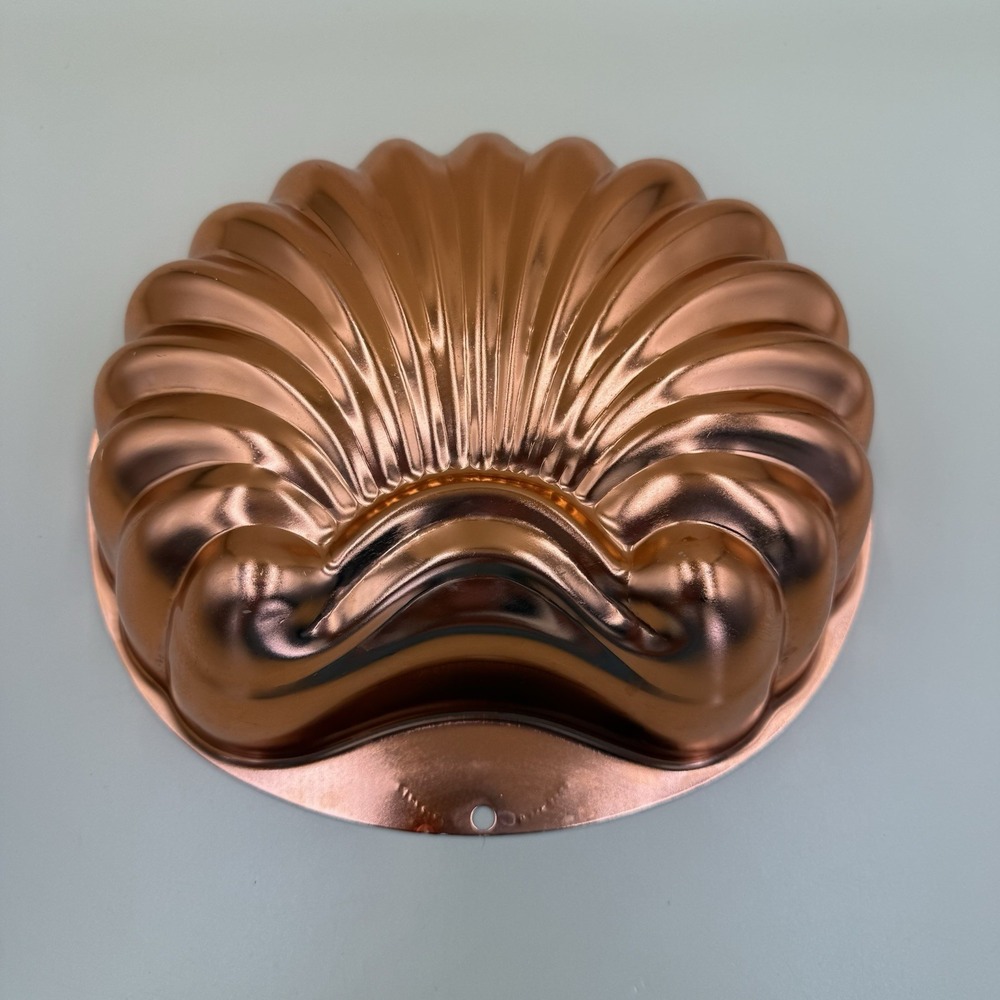 Vintage Wearever 6 Cup 2990 Aluminum Copper Tone Shell Mold Jello Gelatin Oval